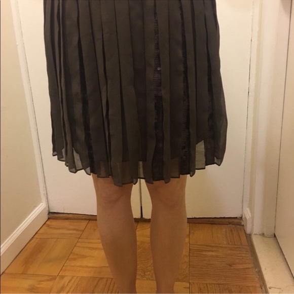 Club Monaco dark green pleated sequin mini skirt - Picture 5 of 5